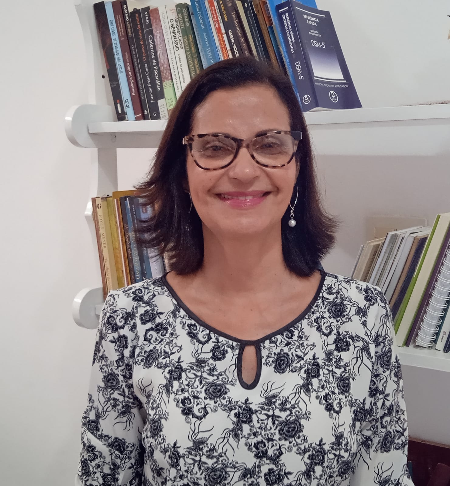 Psicóloga Mirian Mendes - Especialista em Psicogeriatria e Terapia com Idosos